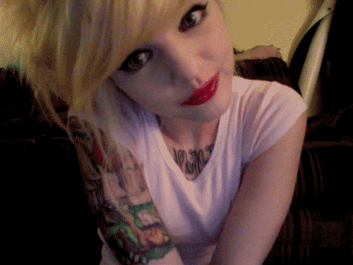 Emo girl blowjob gif Emo girl blowjob gif
