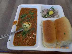 A delicious "Paav Bhaji" for lunch.