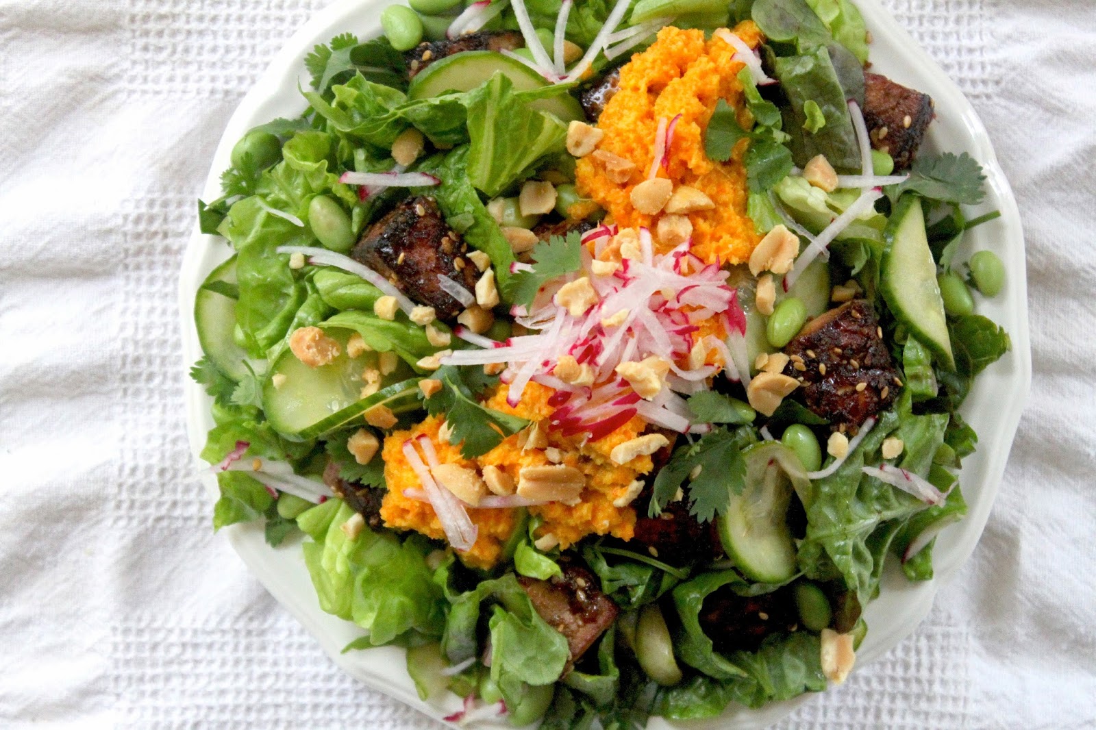 Jenessa's Dinners Bánh Mì Salad with Marinated Tofu and Japanese
