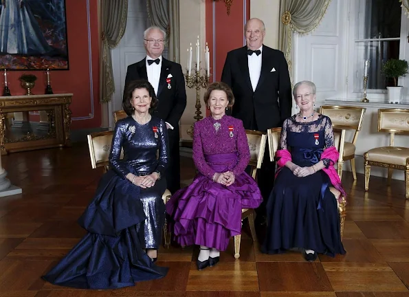 The gala dinner was attended by royal family of Norway and also Queen Margrethe of Denmark, King Gustaf of Sweden and his wife Queen Silvia, parliament and government members and other guests.