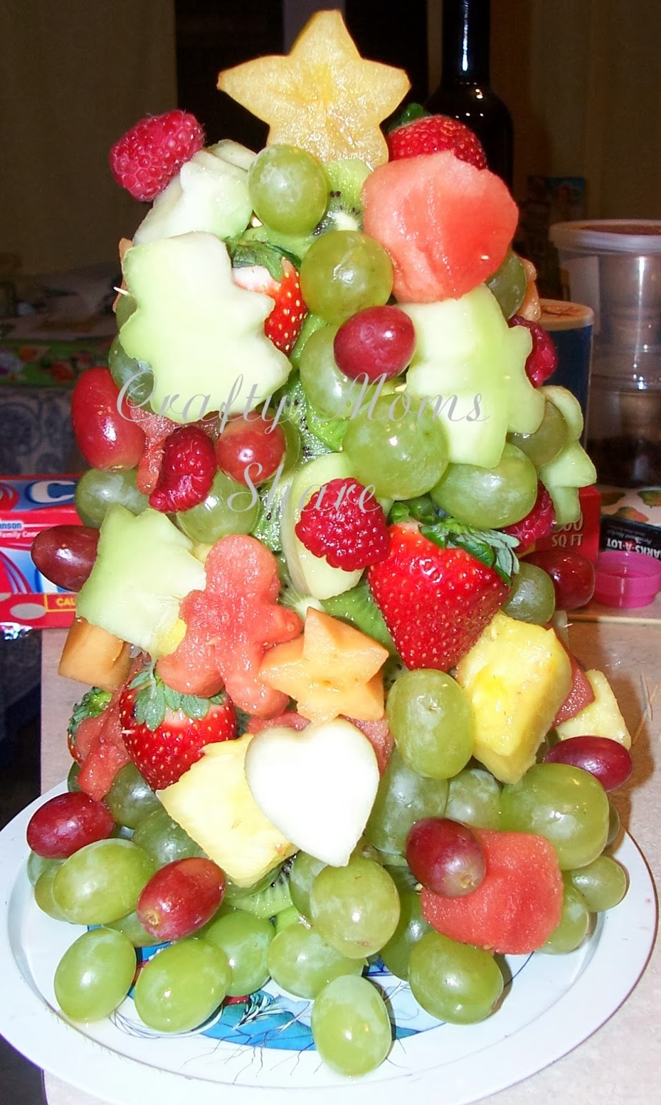 Crafty Moms Share Fruit Christmas Trees