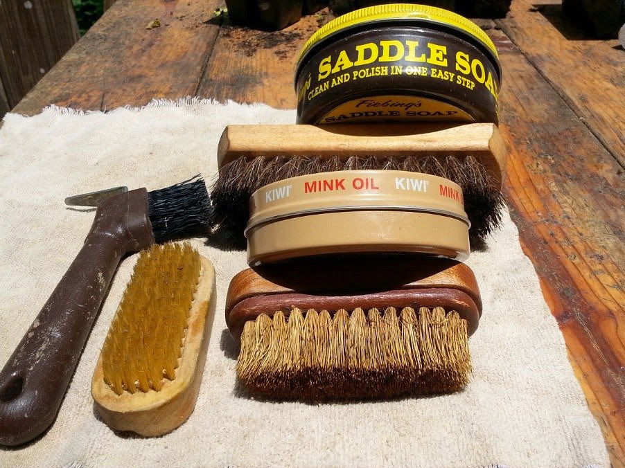 How To Soccer Clean, Oil, and Store the Soccer Boots