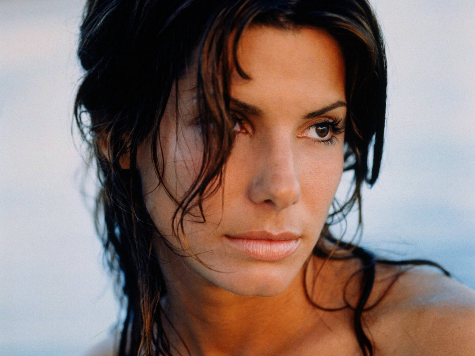 http://4.bp.blogspot.com/-MUsi_A4FqVU/To2Oe5QpHLI/AAAAAAAAALM/GClYF45dfy0/s1600/Sandra_Bullock_Wallpapers_photoshoot%2B%25287%2529.jpg