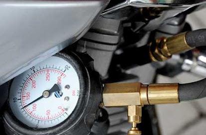 Tips dan Cara Cek Keausan Piston Serta Ring Menggunakan Compression Tester Tips dan Cara Cek Keausan Piston Serta Ring Menggunakan Compression Tester