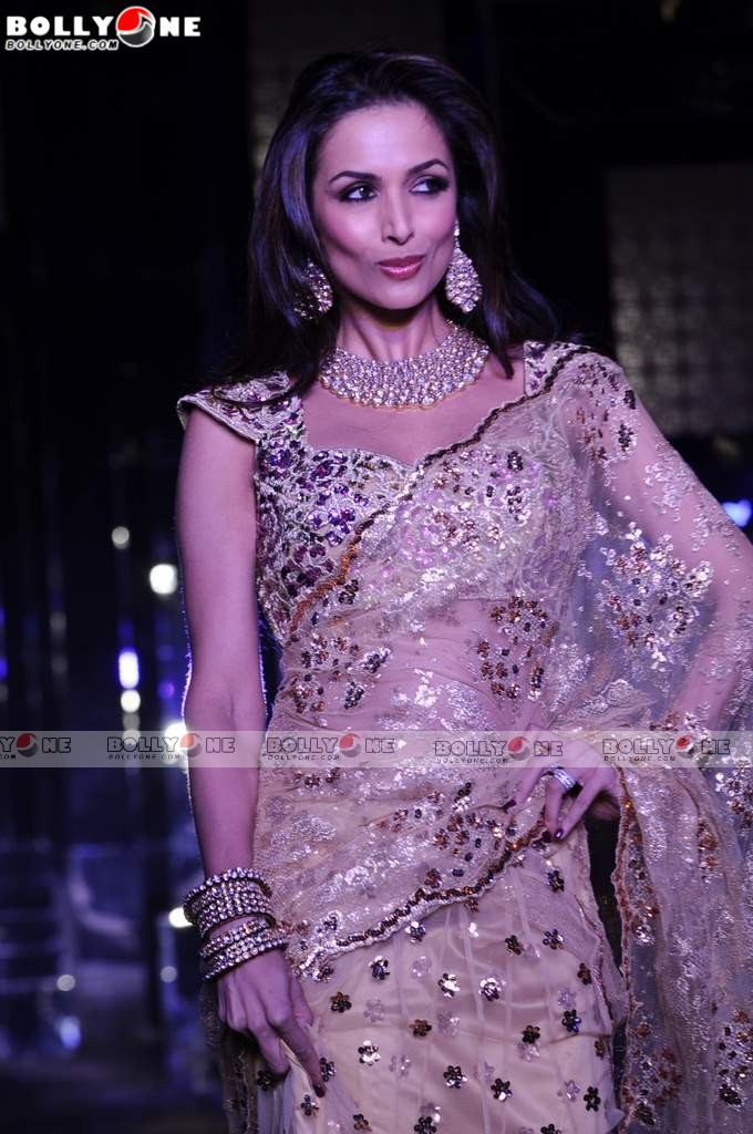 Hot Stills of Malaika Arora Khan in Saree ~ My 24News and Entertainment