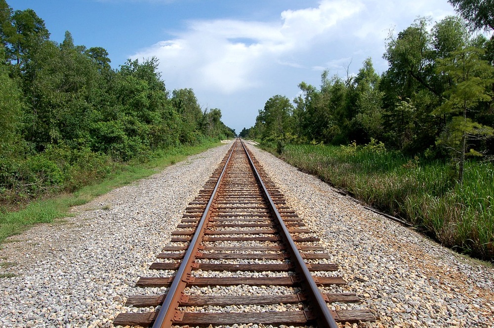 train-tracks.jpg