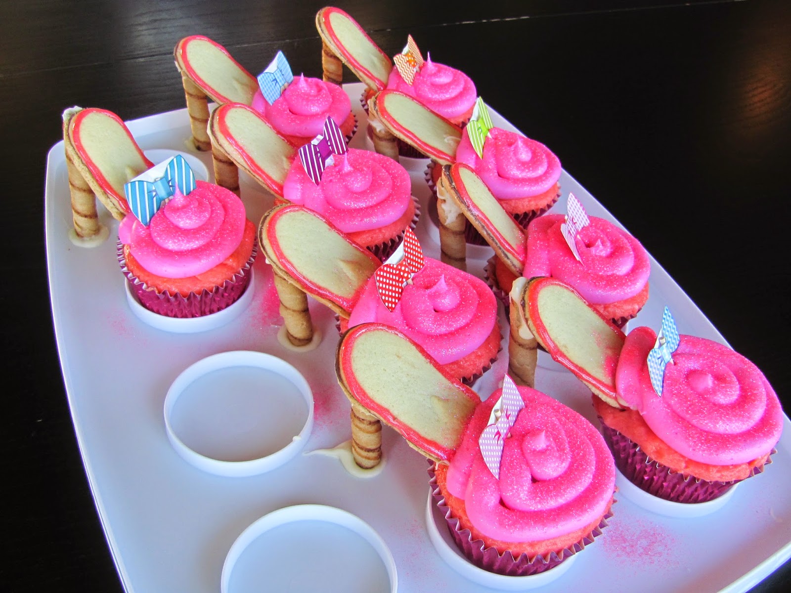 97 Limited Edition Cupcakes that look like high heel shoes for Women