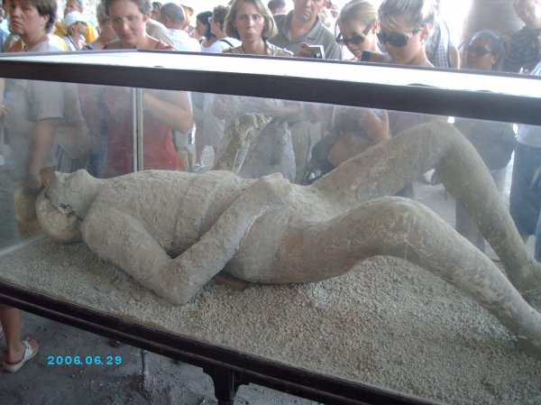 Pompeii pressure Vesuvius may Pompeii pressure Vesuvius may