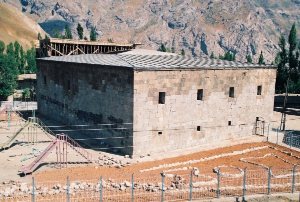 Hakkari Meydan Medresesi Hakkari Meydan Medresesi