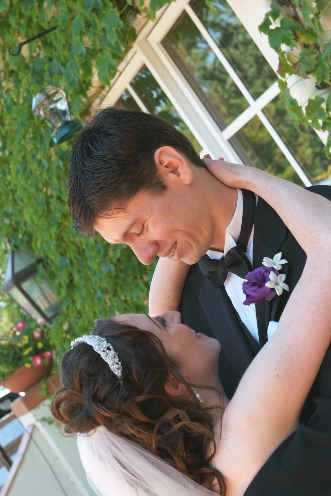 High Five Bride And Groom Cake Topper High Five Bride And Groom Cake Topper