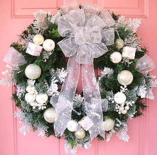 [Resim: white_christmas_door_wreath-315x311+(1).png]