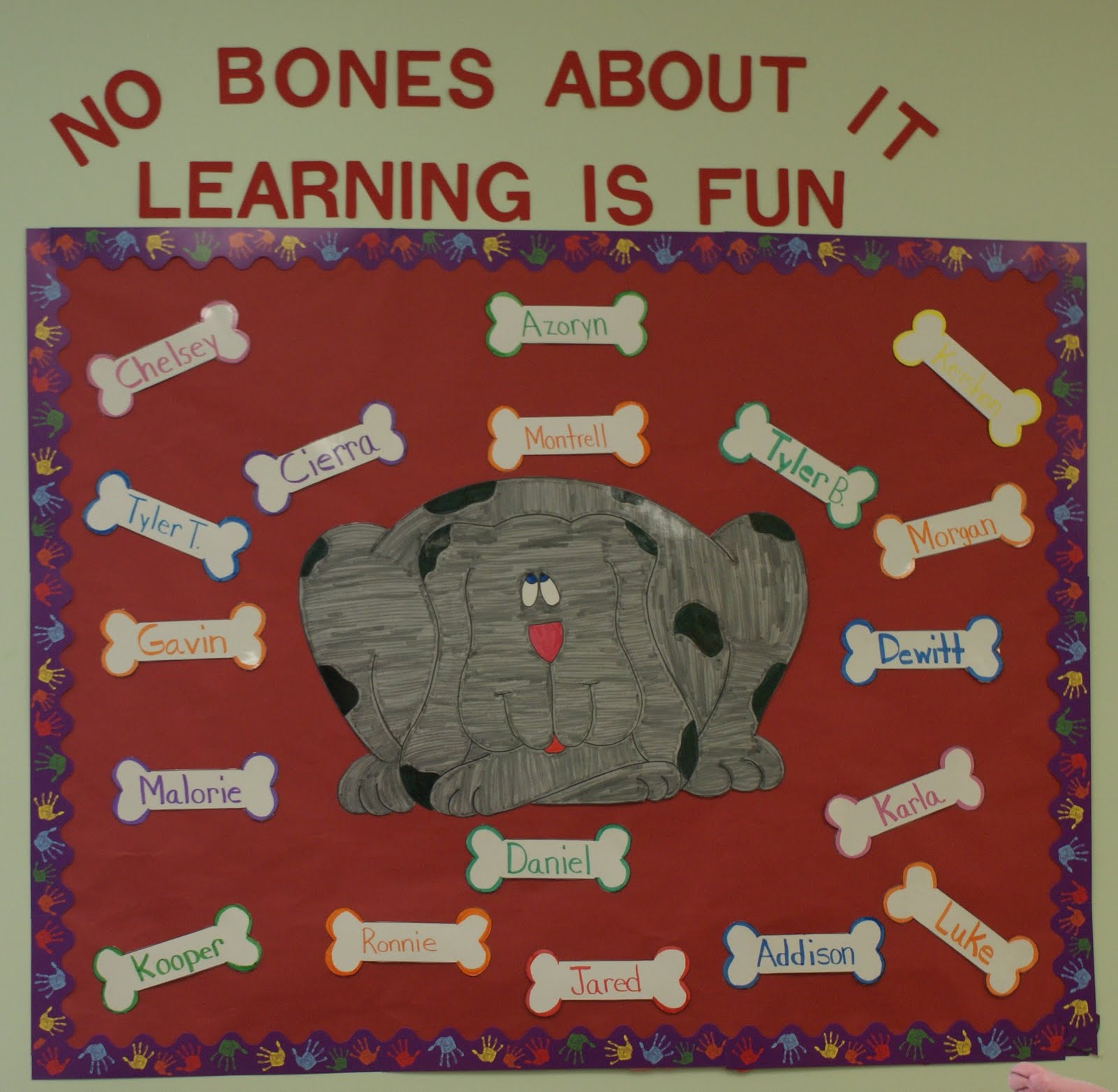 098.JPG 1,600×1,562 pixels Pets preschool, Preschool bulletin boards