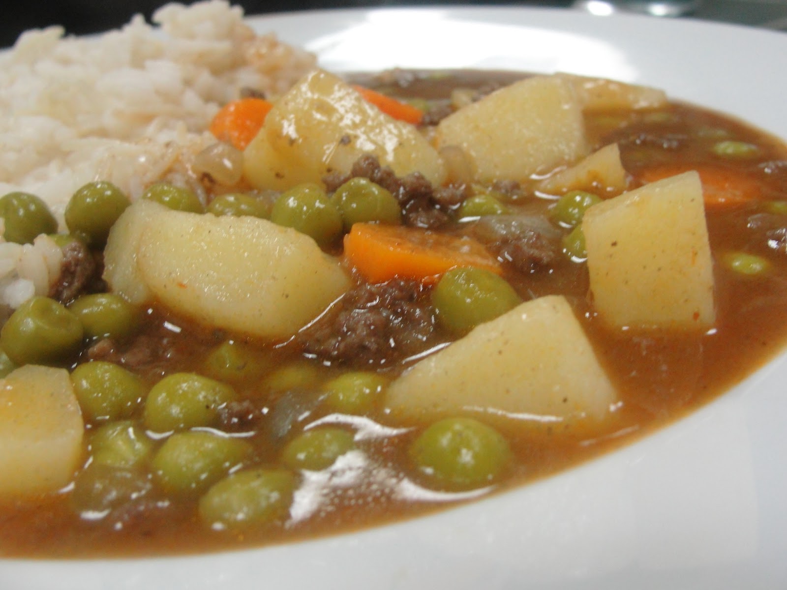 Sandy's Kitchen Beef Stew with Peas, Carrots and Potatoes