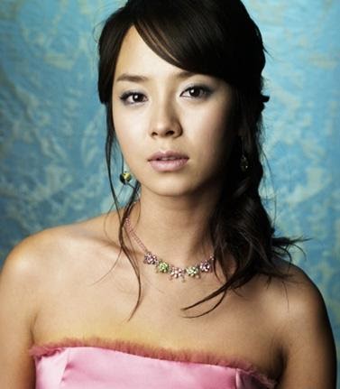 Korean Artists: Song Ji-hyo Profile