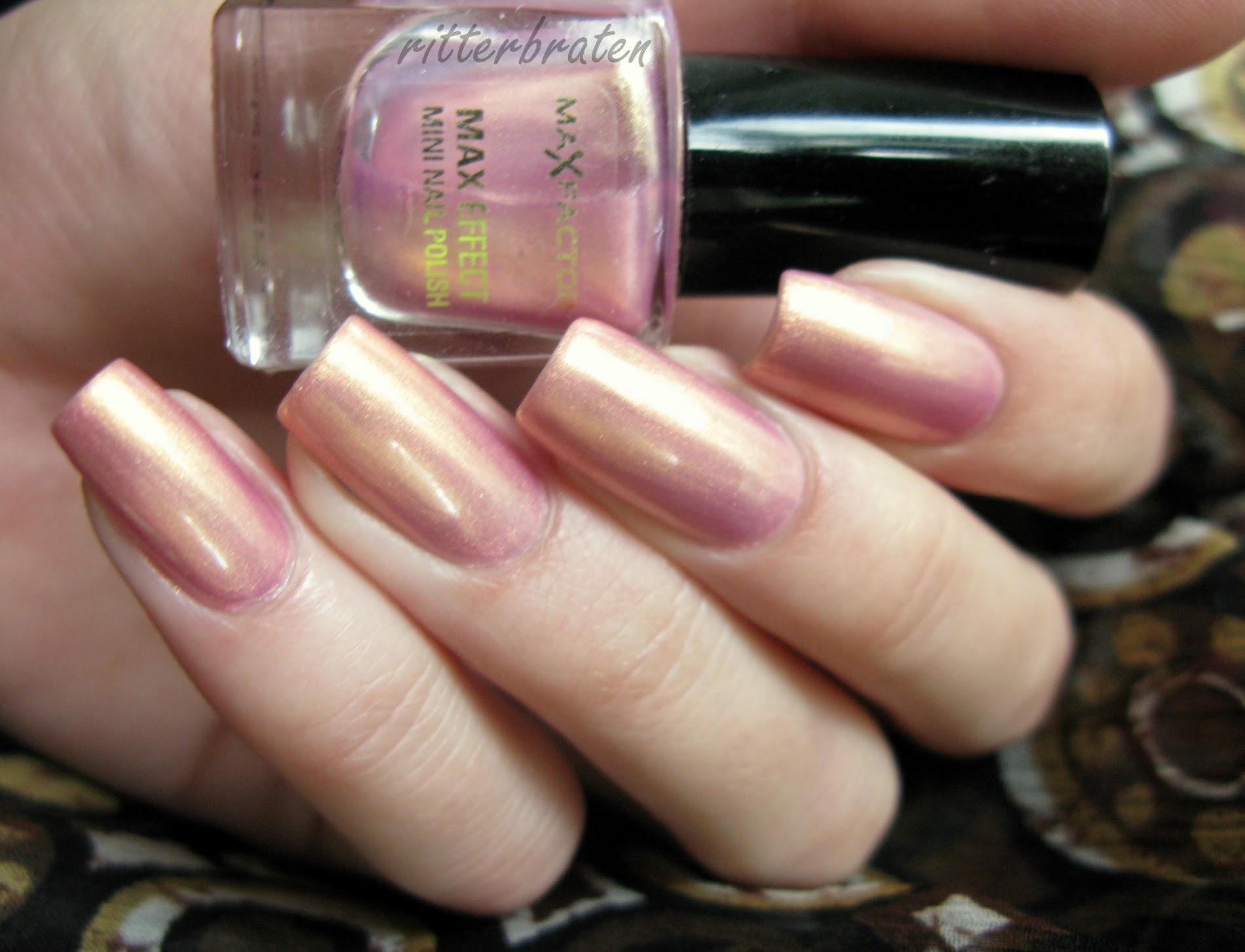 Max Factor Sunny Pink nail polish swatch