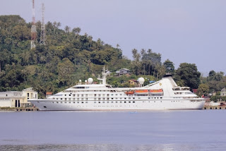 Kapal Pesiar Inggris Singgah 12 Jam di Pulau Sabang
