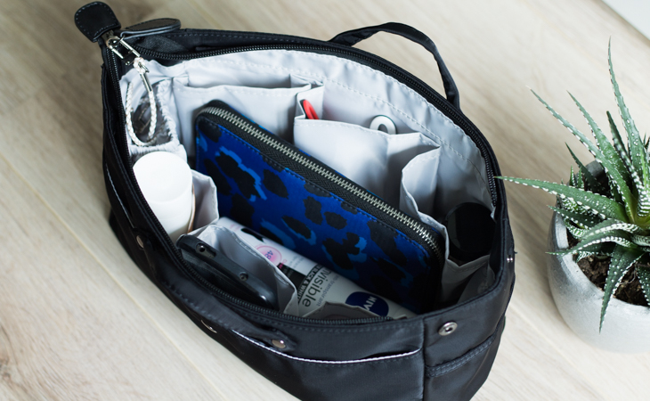 Fashion Attacks Insjö bagINbag what's in my bag Fashion Attacks Insjö bagINbag what's in my bag