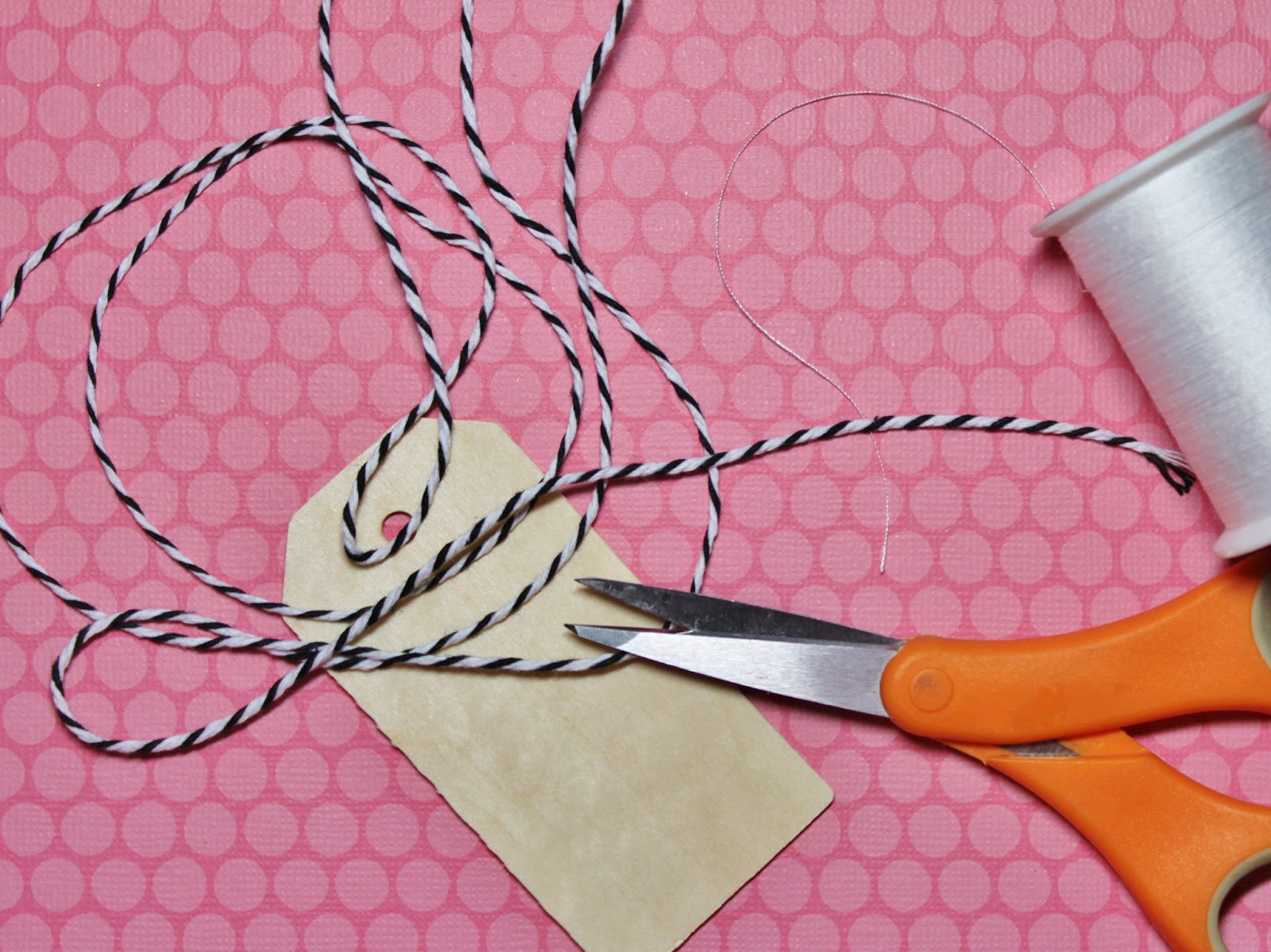 Naniwale How to make a baker's twine tassel (May Arts DT call)