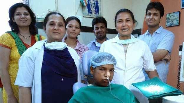 Doctors in India have extracted 232 teeth from the mouth of a 17 year old. The surgery lasted for seven hours. Ashik Gavai was brought in with a swelling in his right jaw, Dr Sunanda Dhiwa 411vibes