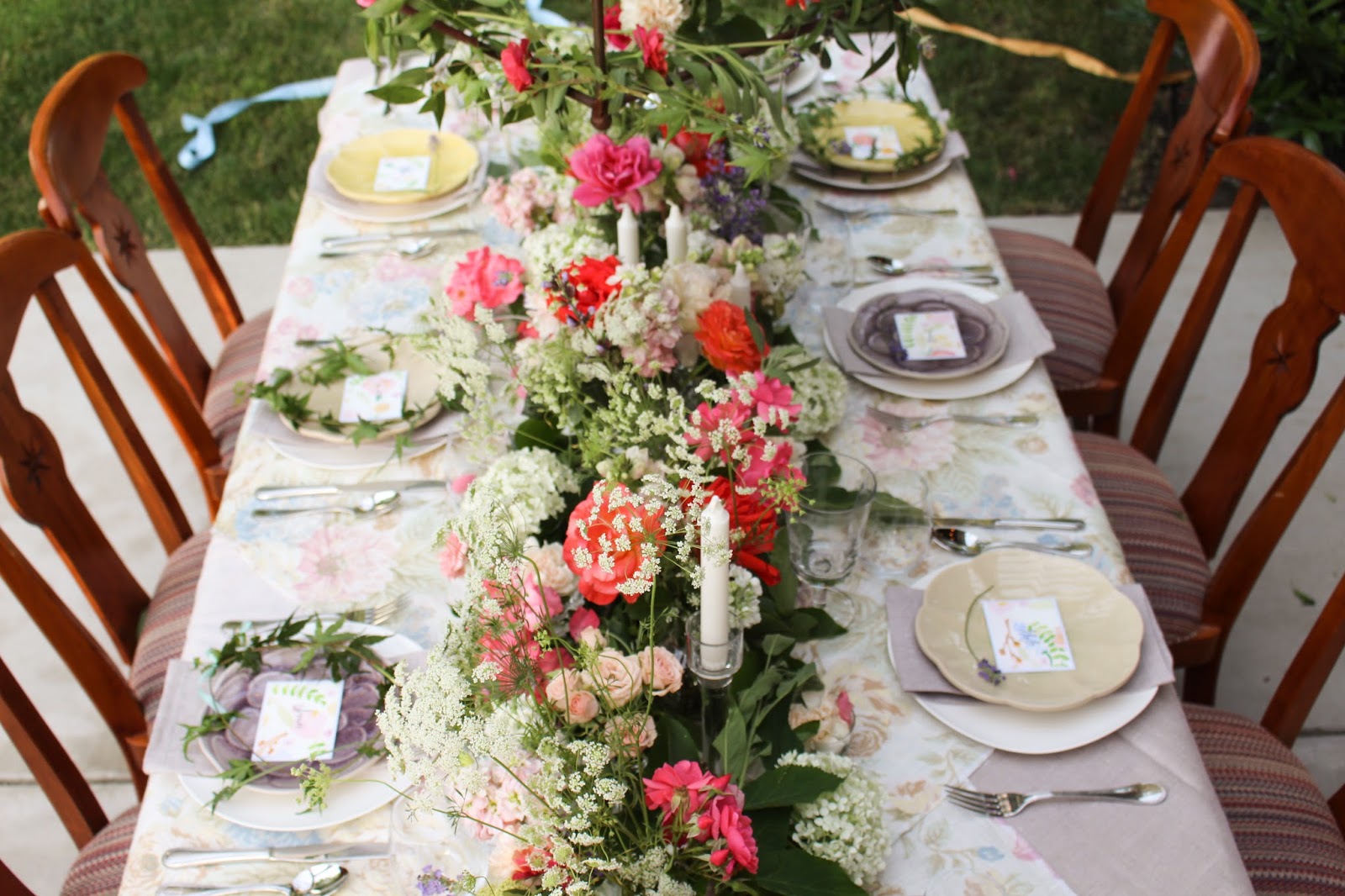 Midsummer Party - A Fragrant & Tasty Soirée - Table Setting - Aimee Ferre