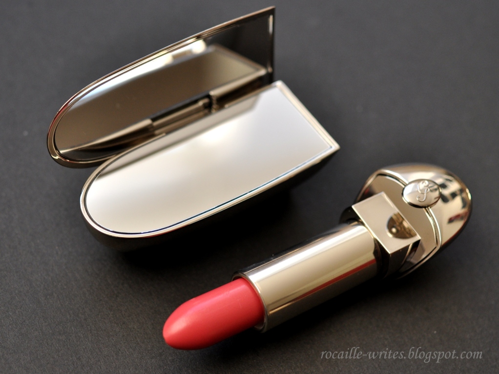 Rocaille Writes Holiday Treat to Myself Guerlain Rouge G Lipstick in