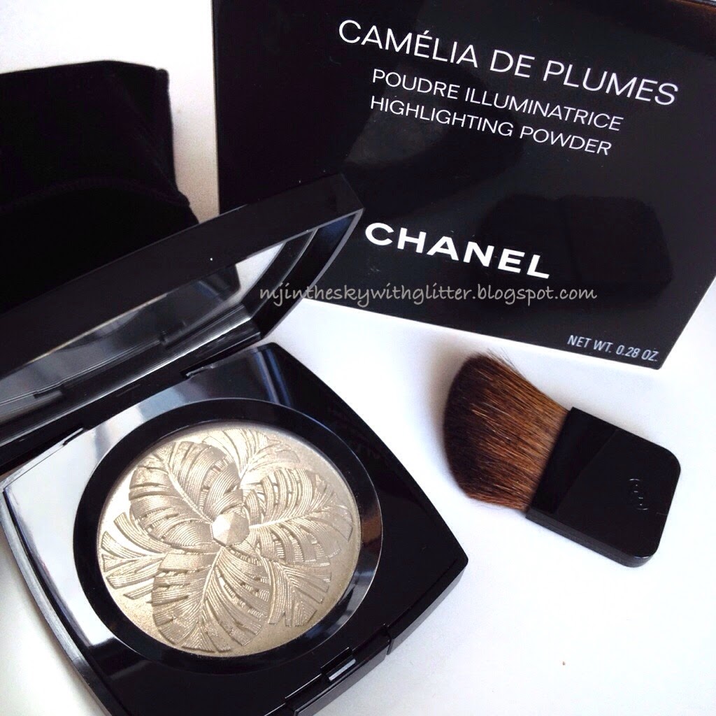 MJ in the Sky with Glitter: CHANEL CAMELIA DE PLUMES HIGHLIGHTER