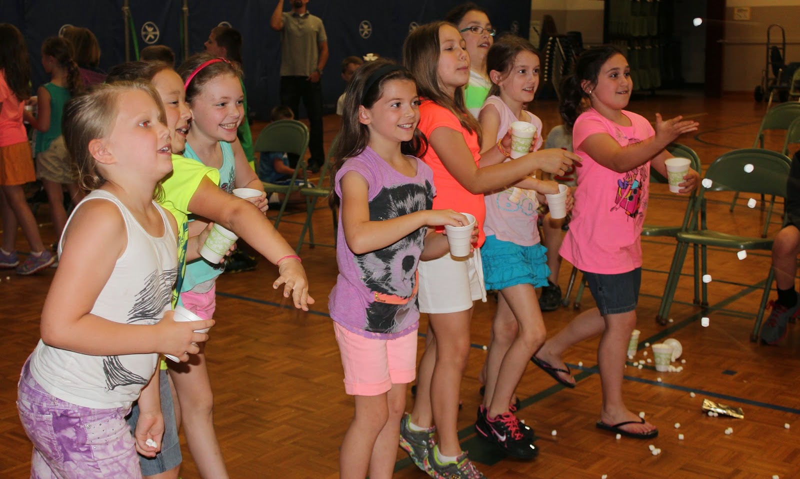 Bolling With 5 Marshmallow Toss