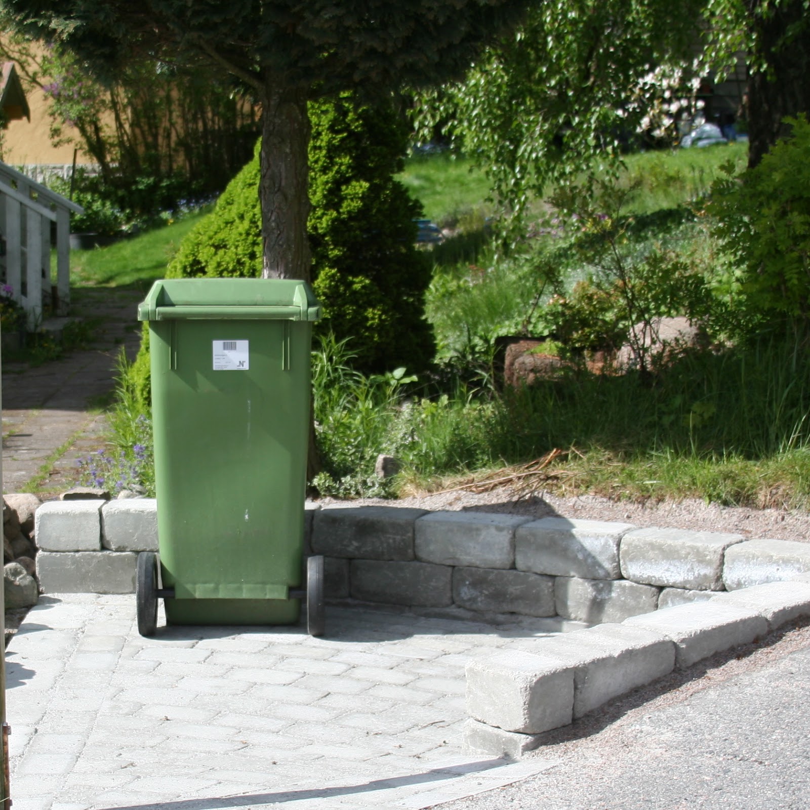 Trädgård, stickning och lite till: juni 2015