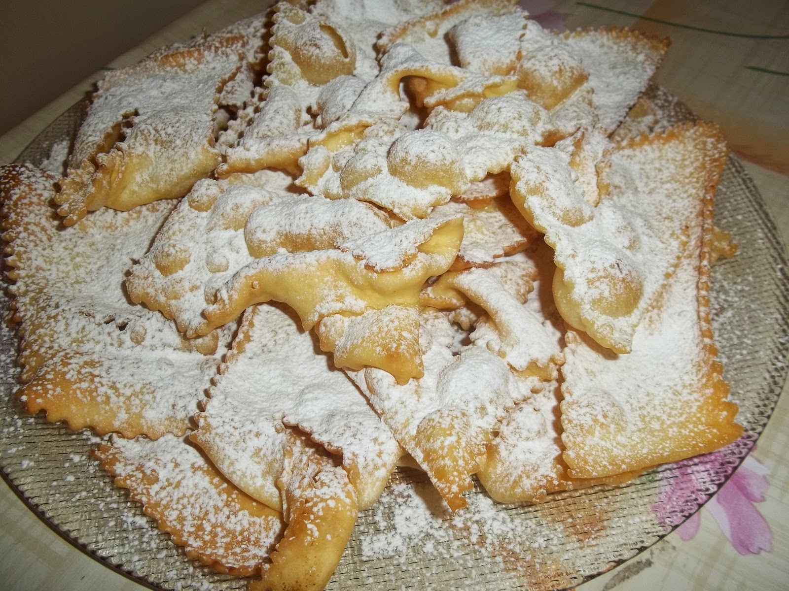 CHIACCHIERE DI CARNEVALE 