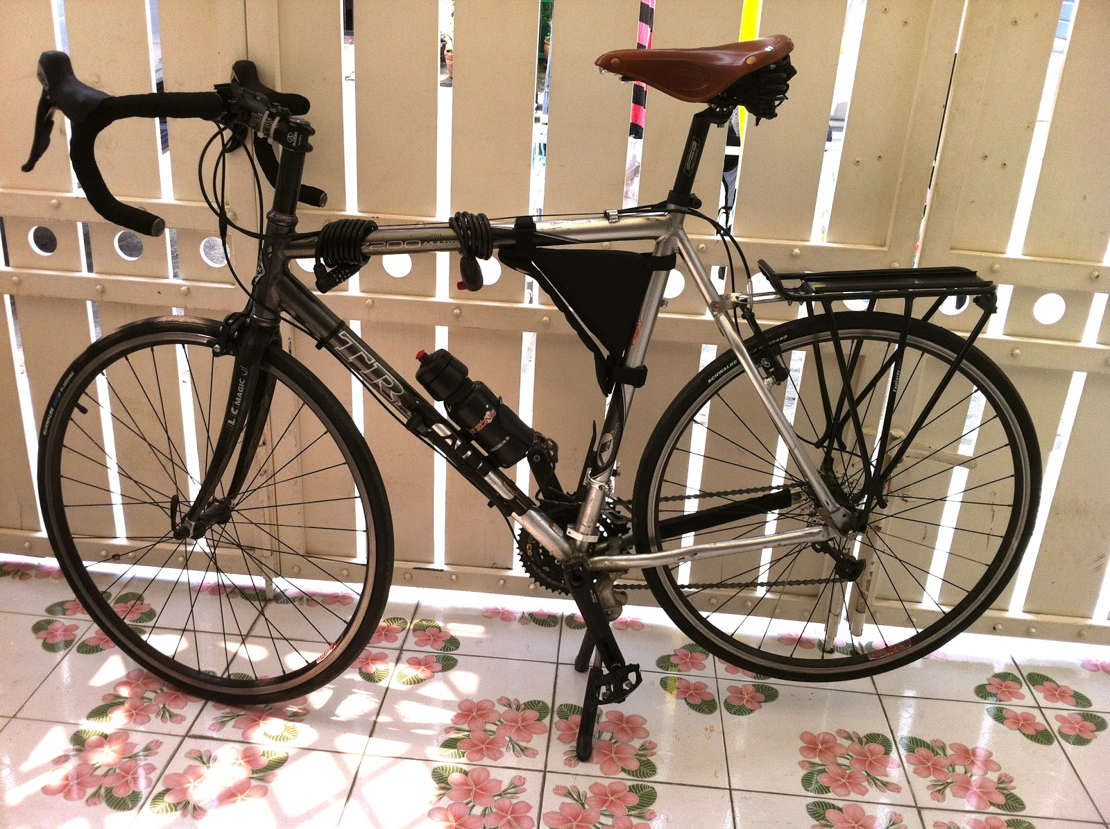 trek 7200 mountain bike