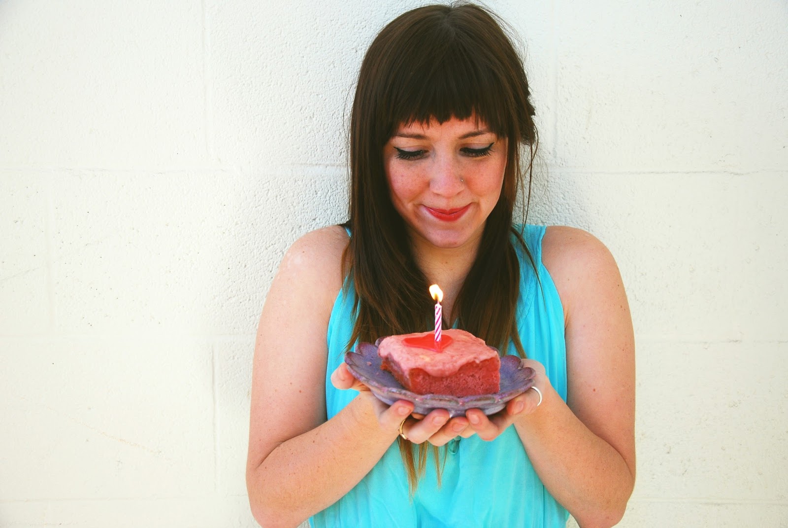 A CLOVER & A BEE: happy 22nd birthday to leah!