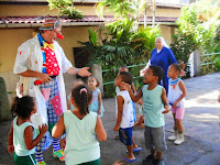 CLOWN IN DE CRECHE