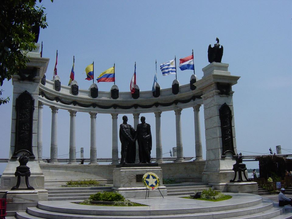 Monumento en reconocimiento al los libertadores de América