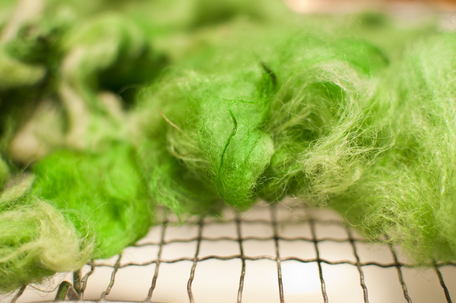 Life in the Slow Lane How to dye wool with Kool Aid