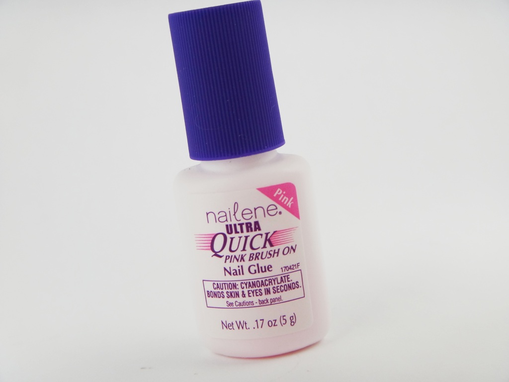 Nailene Ultra Quick Brush On Nail Glue in Pink