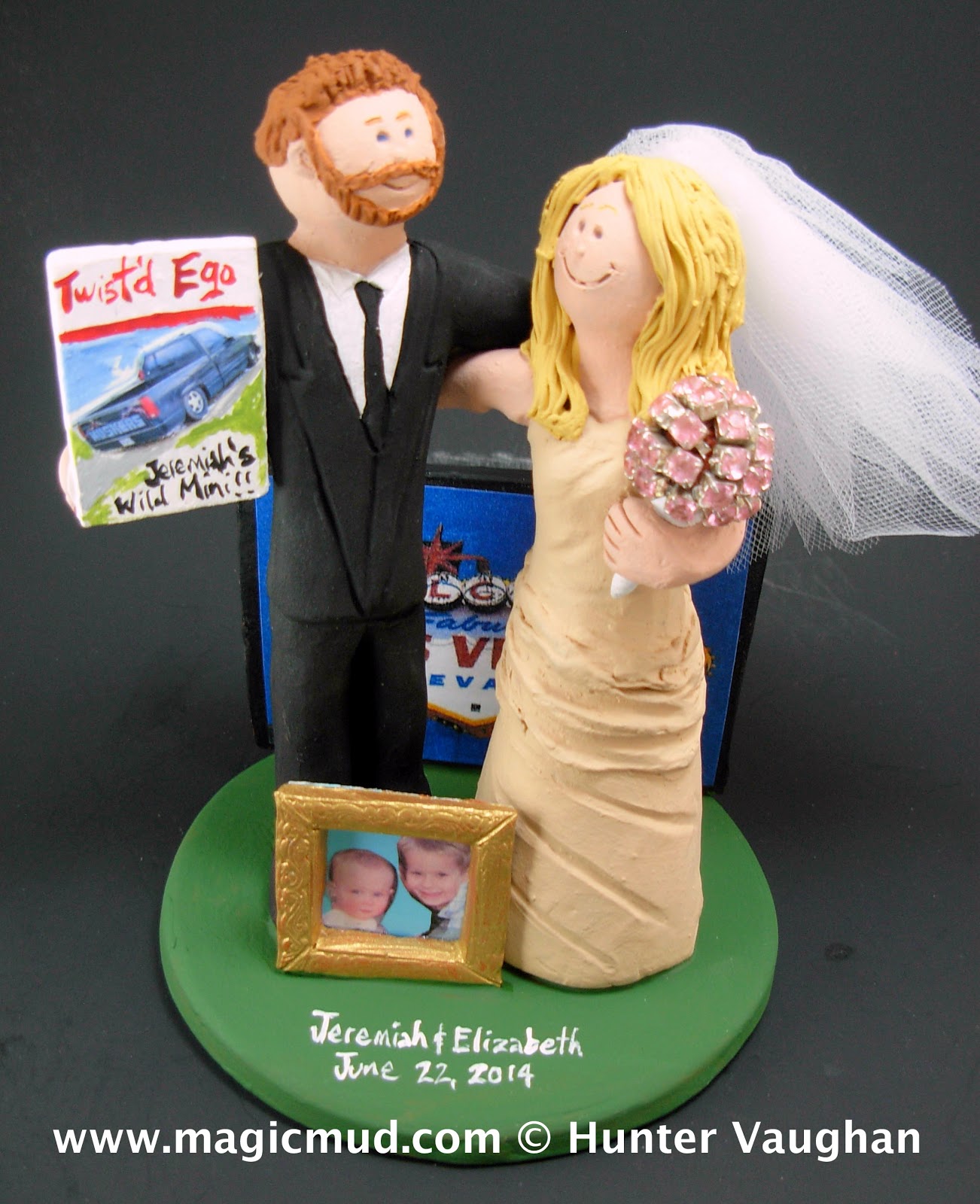 Rhinestone Bouquet Wedding Cake Topper Video custom wedding cake