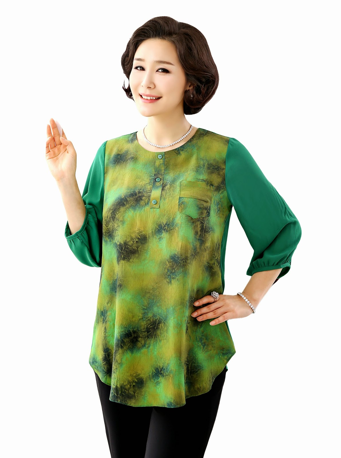Middle age woman fashion 10 Middle age woman fashion 14