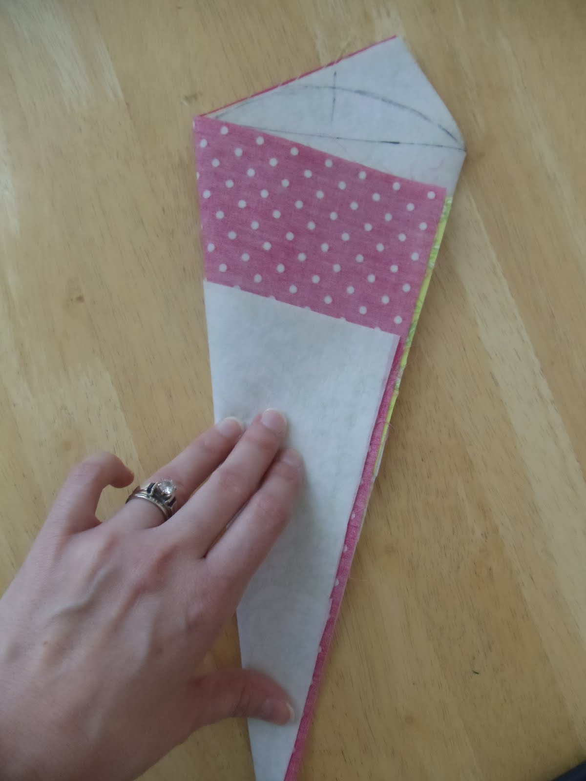 My Cotton Creations 3 Pocket Scissor Case Tutorial