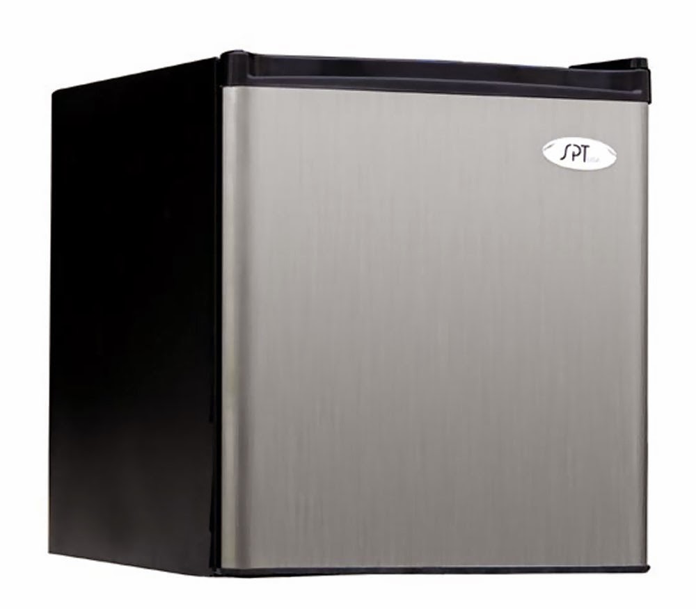 compact refrigerator freezer