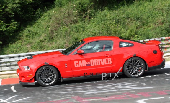 2013 Ford Mustang Shelby GT500 spy photos 2013 Ford Mustang Shelby GT500 Spy photos