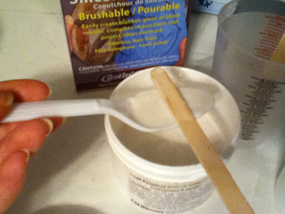 Resin Jewelry How to make a blanket mold with EasyMold Silicone Rubber