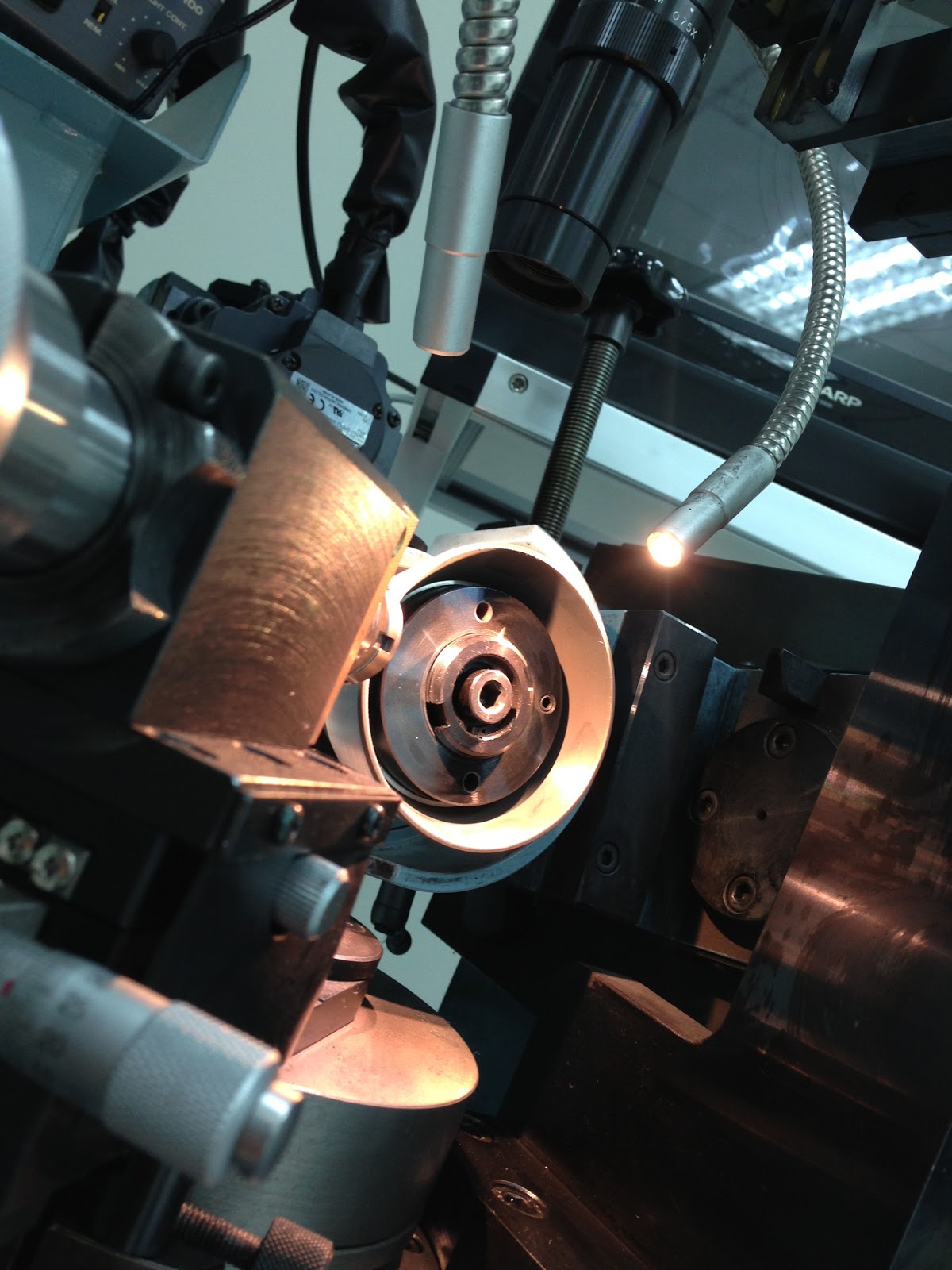 Cutting Tools Regrinding Service Regrinding Machine