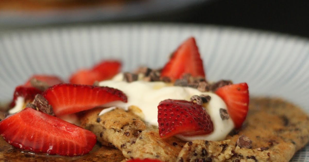 cher stuff coconut, almond, banana & quinoa breakfast cakes