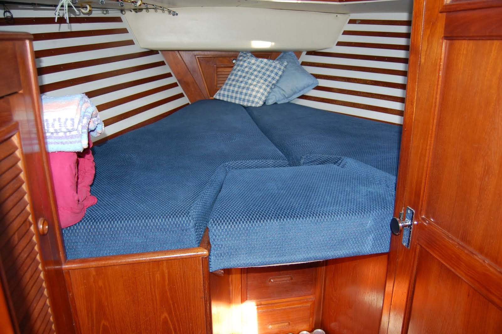 and the V berth.