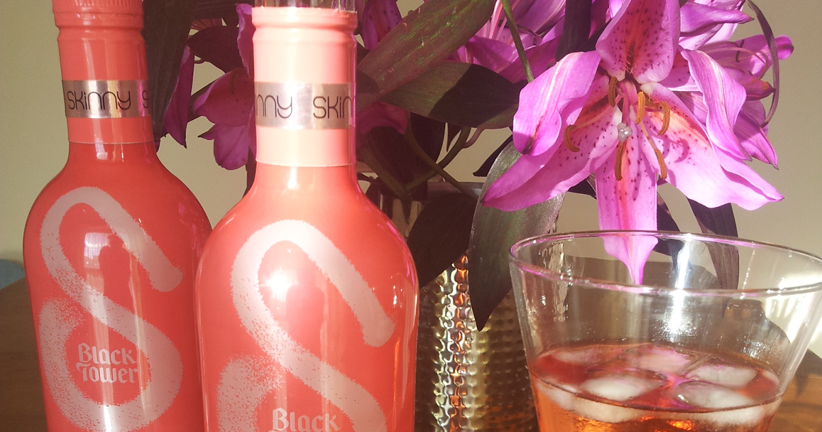 Summer Drinking Black Tower Skinny White and Rose Vinspire