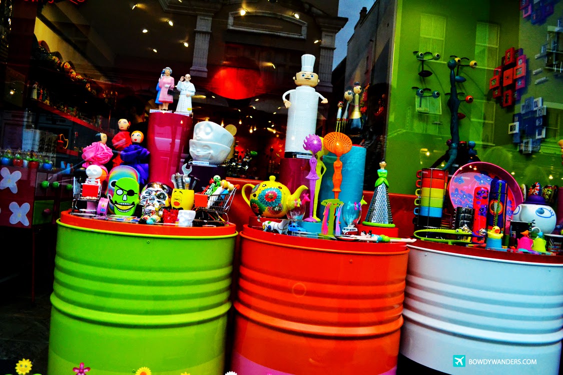 Notting Hill and Portobello Road Market: Here's What It's Like Notting Hill and Portobello Road Market: Here's What It's Like