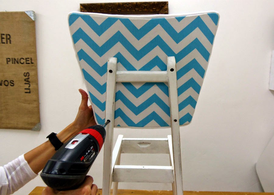 Cuchita bacana talleres de reciclado de muebles y tapicerÃÂa ... Sillas de pino patinadas en colores