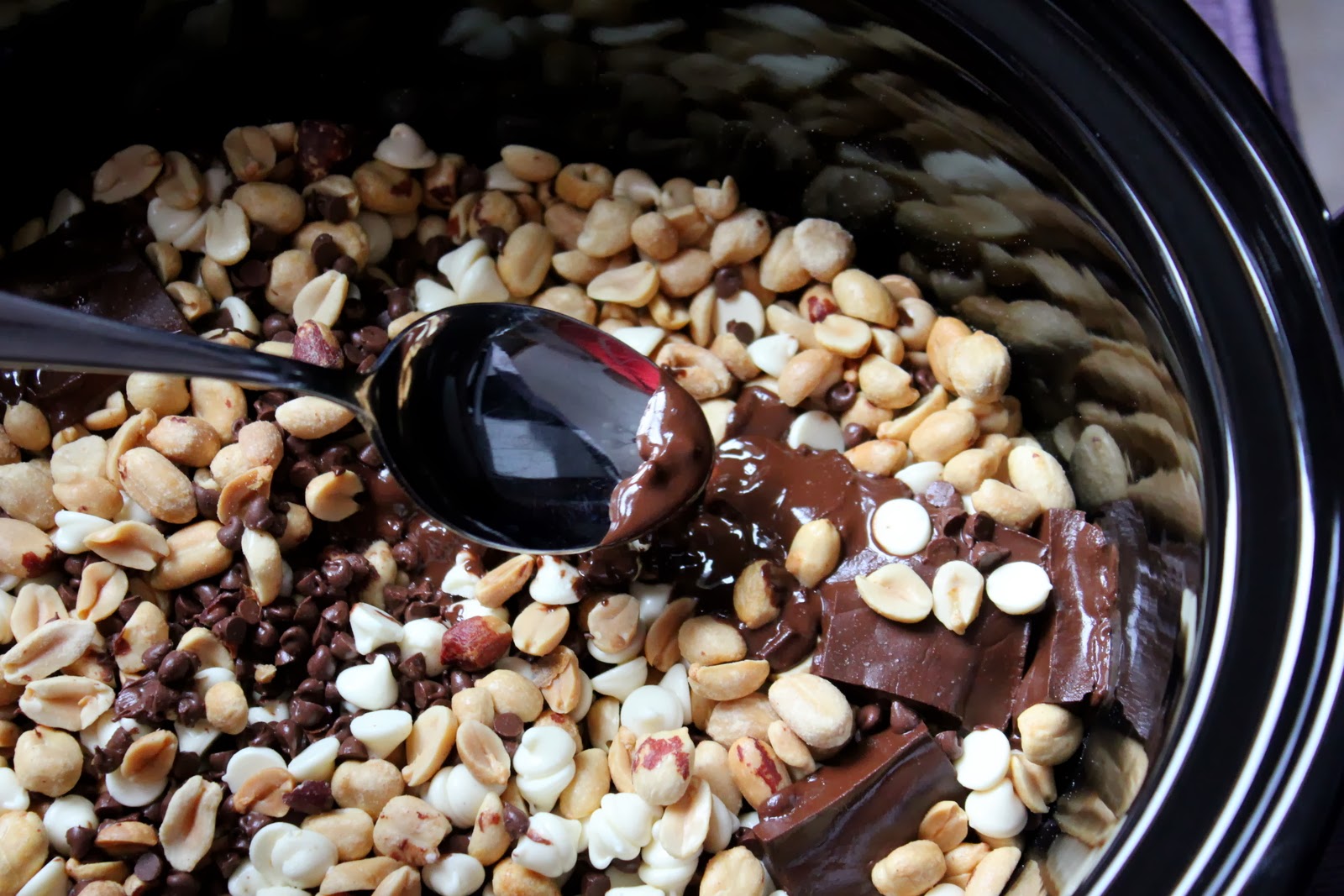 Punkie Pie's Place Crockpot Chocolate Peanut Raisin Clusters