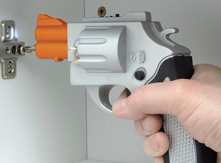 Revolver Screwdriver Comes with 6 Different Drill Bits Spicytec