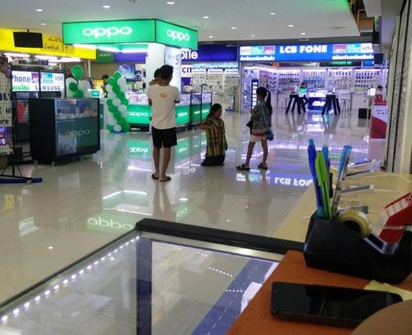 Tindakan Melampau Anak Terhadap Ibu Gagal Belikan Telefon! Tindakan Melampau Anak Terhadap Ibu Gagal Belikan Telefon!